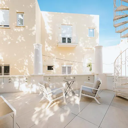 Matilde By Elite Capri